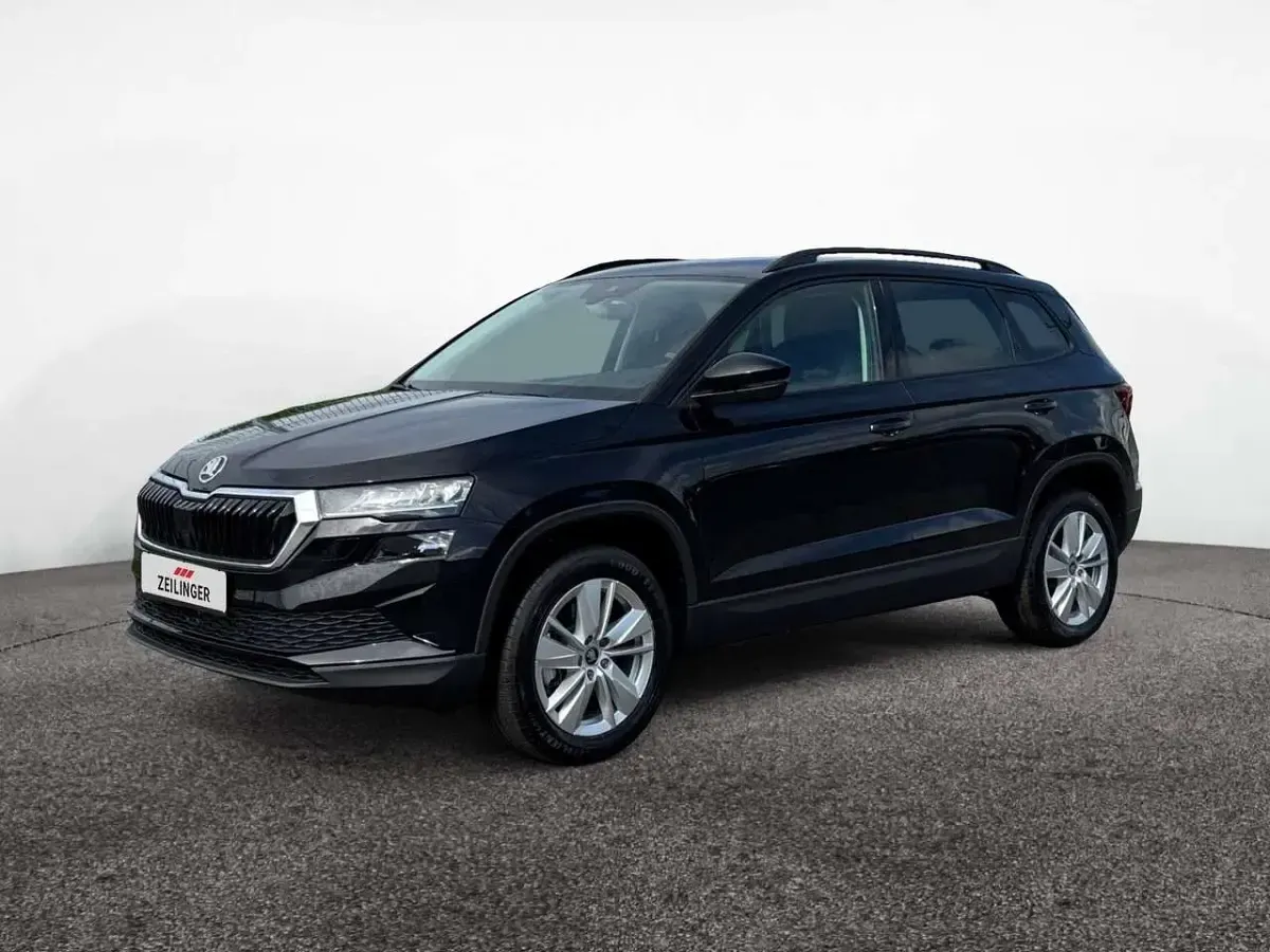 Gebraucht Skoda Karoq Selection 150 PS (110 kW) 2026 Schwarzmagic perleffekt SUV