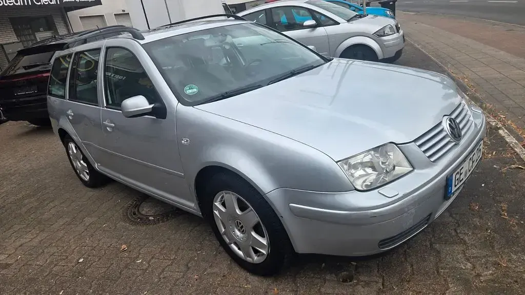 Gebraucht VW Bora Sportline 116 PS (85 kW) 2002 Silber Kombi