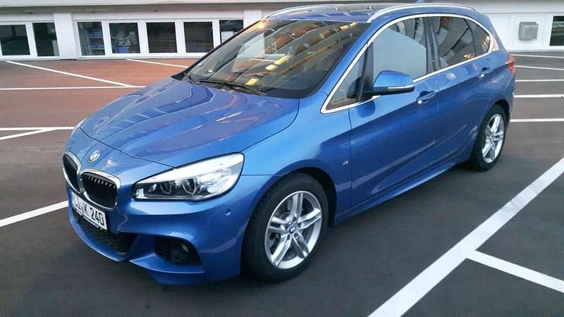 Blau Gebraucht 2016 BMW 225 Active Tourer M Sport Van / Kleinbus | 17.400 € (Fairer Preis) - Bild 1/3