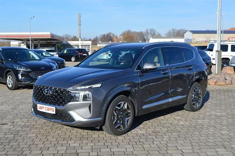 Gebraucht Hyundai Santa Fe Signature 179 PS (131 kW) 2021 Magnetic force SUV