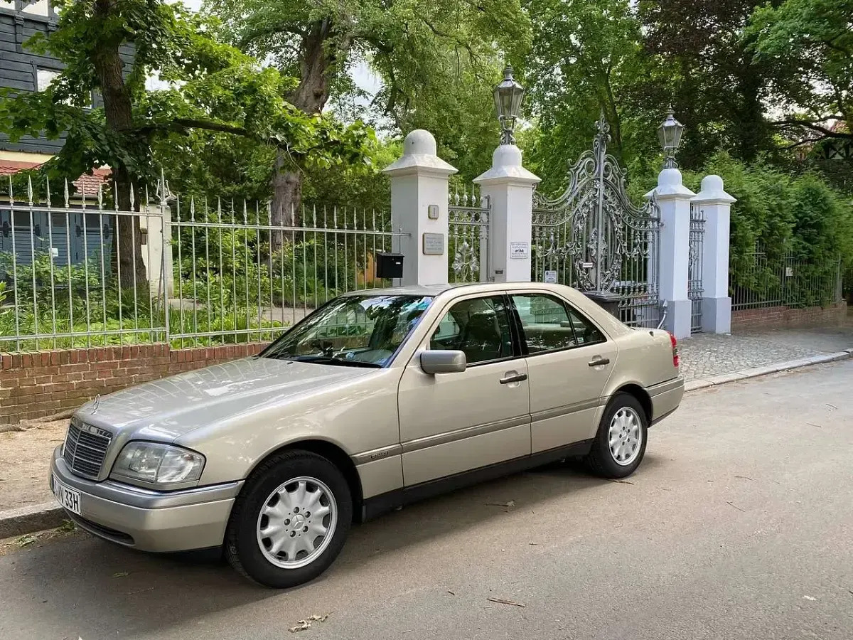 Gebraucht Mercedes C280 Elegance 193 PS (141 kW) 1995 Beige Limousine