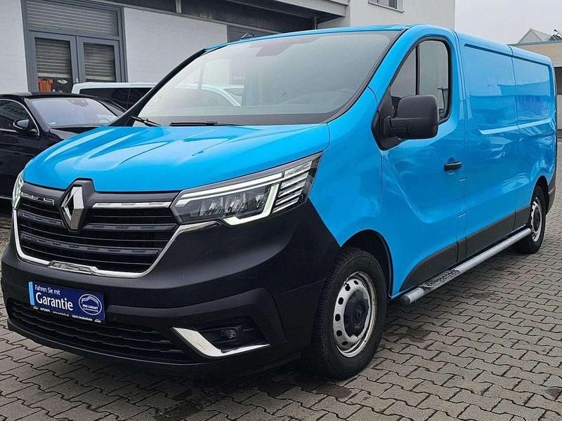 Gebraucht Renault Trafic Komfort 150 PS (110 kW) 2022 Blau Van / Kleinbus