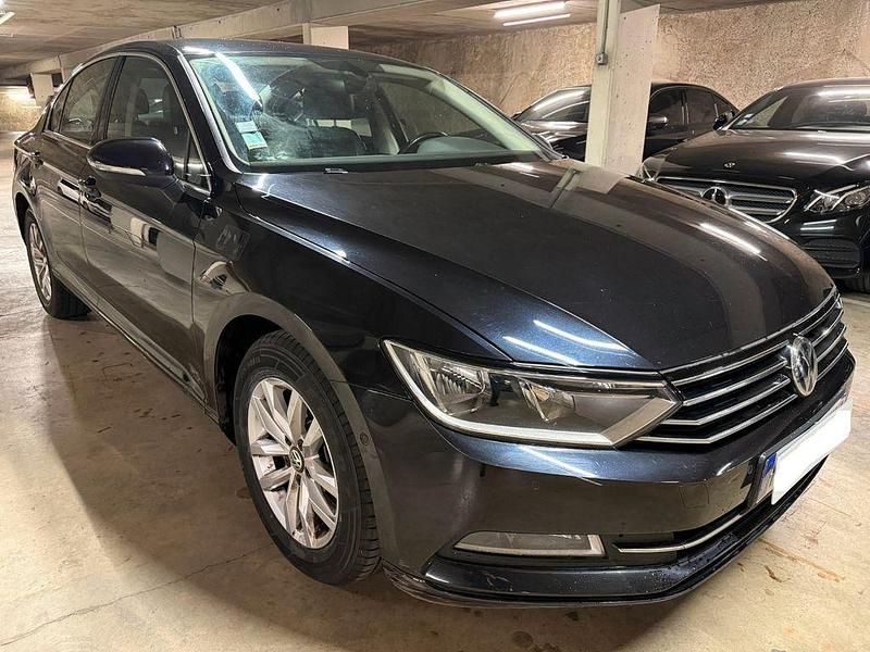 Second-hand VW Passat Business 150 CP (110 kW) 2019 Negru Berlinǎ
