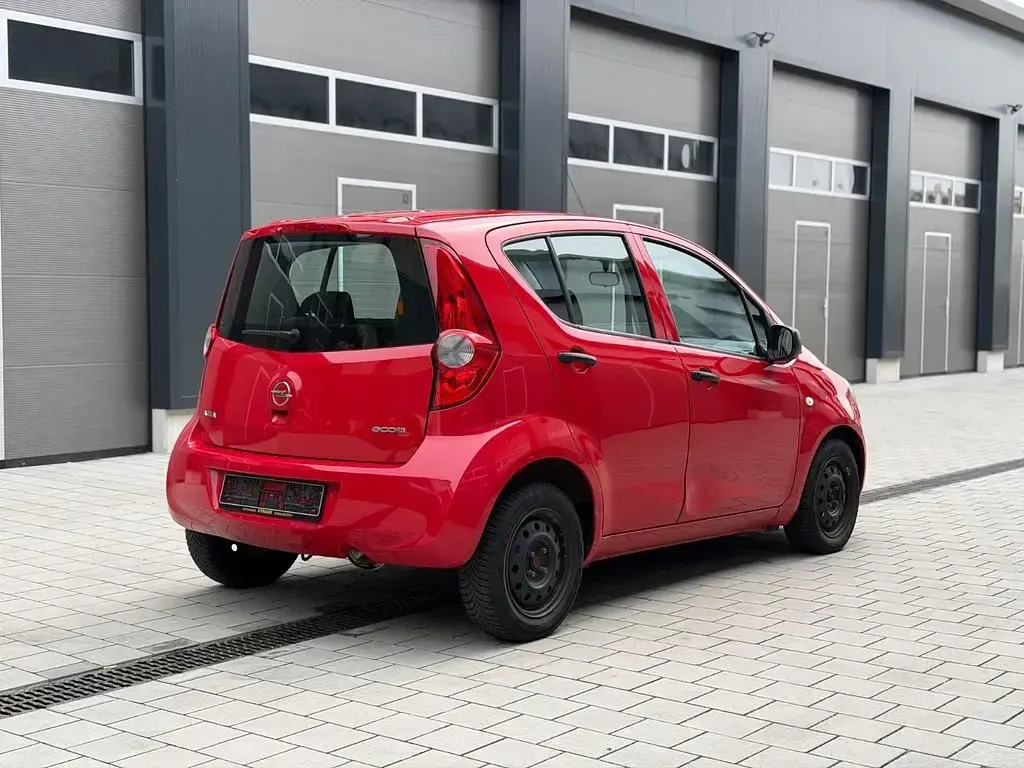 Gebraucht Opel Agila 68 PS (50 kW) 2011 Rot Kleinwagen