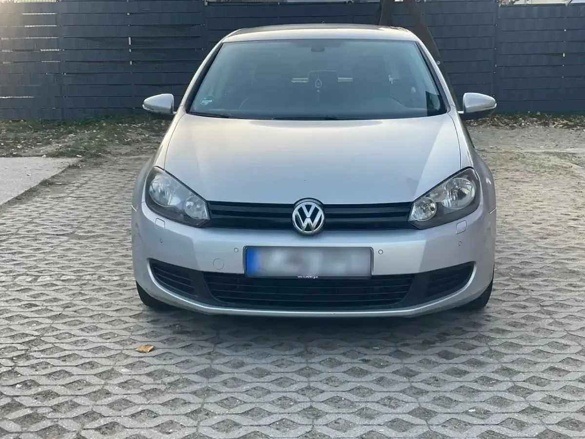 Gebraucht VW Golf VI 122 PS (89 kW) 2010 Silber Kleinwagen
