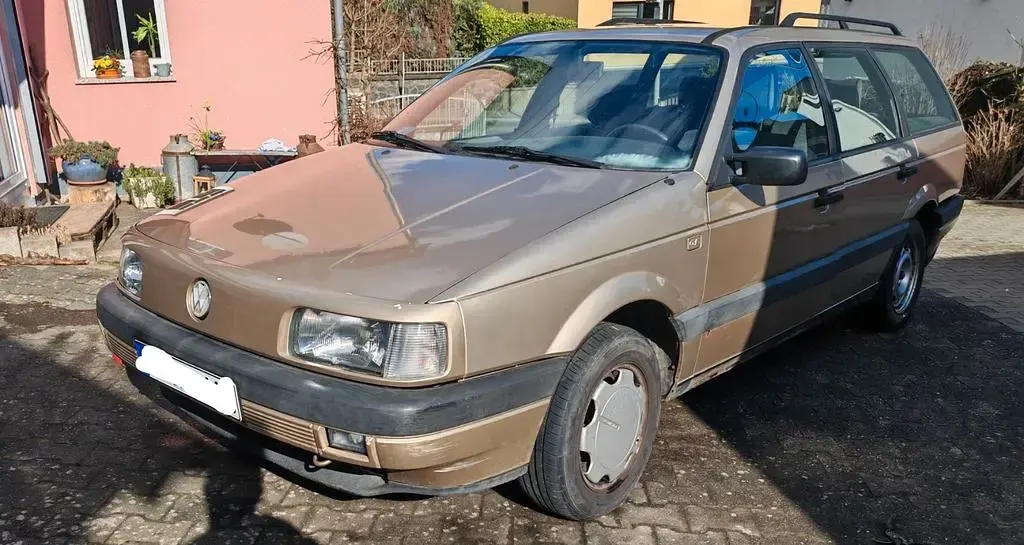 Second-hand VW Passat 125 CP (91 kW) 1988 Bej Break