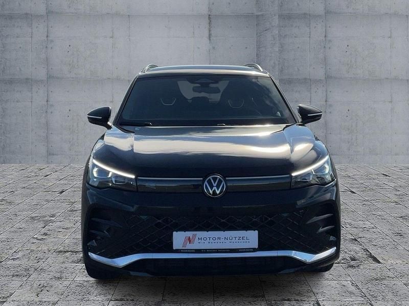 Gebraucht VW Tiguan IQ Drive 193 PS (141 kW) 2024 Schwarz SUV
