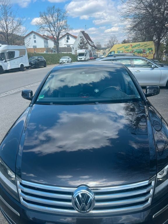 Schwarz Gebraucht 2015 VW Phaeton Limousine | 16.900 € (Fairer Preis) - Bild 1/4