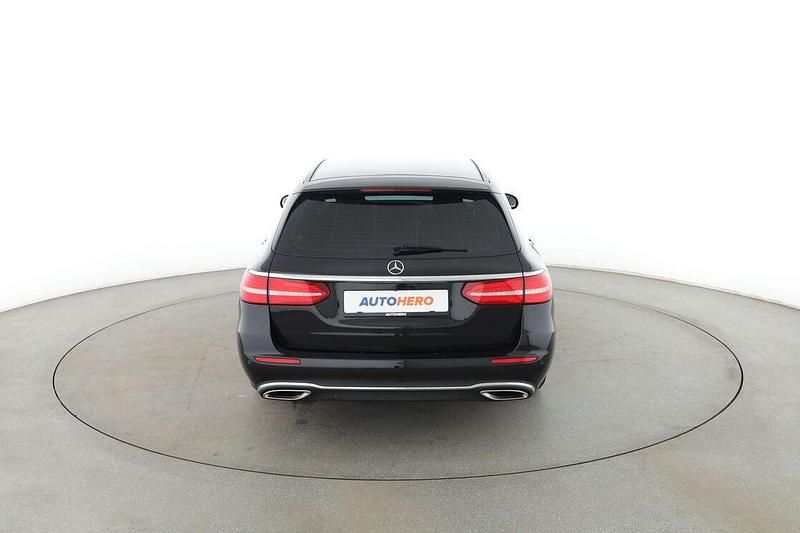 Gebraucht Mercedes E200 Avantgarde 184 PS (135 kW) 2018 Schwarz Kombi