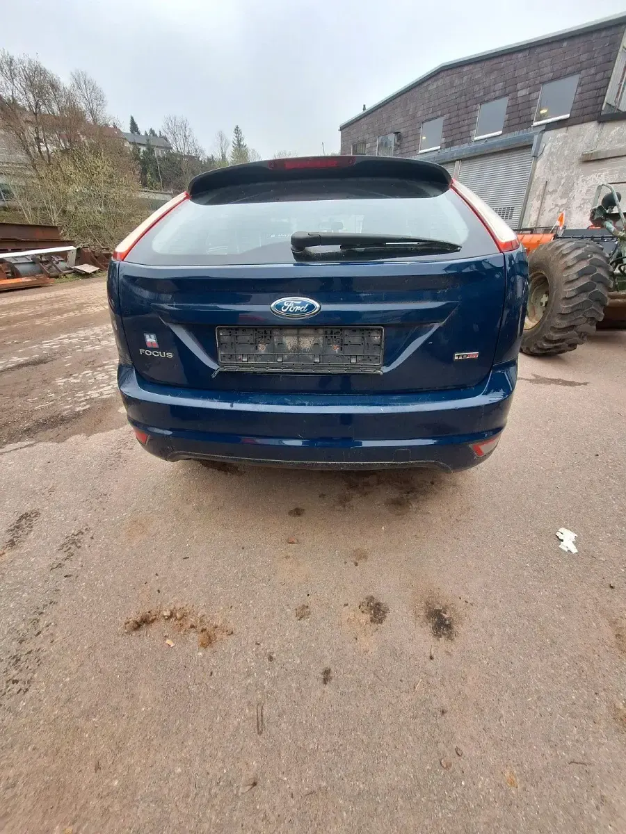 Usado Ford Focus Style 90 CV (66 kW) 2009 Azul Berlina
