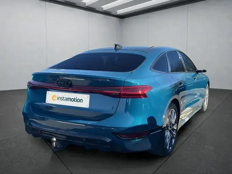 Używany Audi A6 e-tron 2025 Niebieski Sedan/Limuzyna