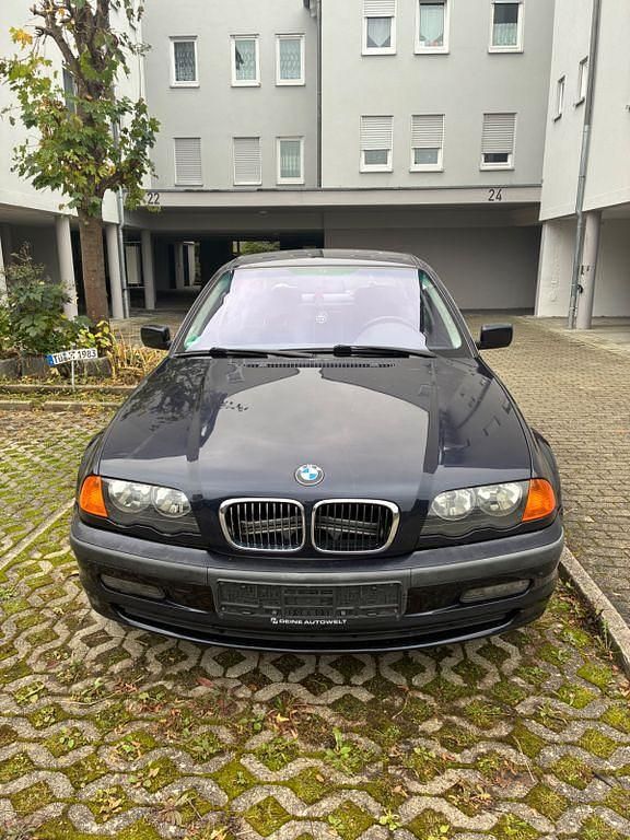 Blau Gebraucht 1999 BMW 323 Sport Line Limousine | 7.000 € (Fairer Preis) - Bild 1/4