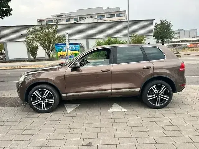 Gebraucht VW Touareg 340 PS (250 kW) 2011 Braun SUV