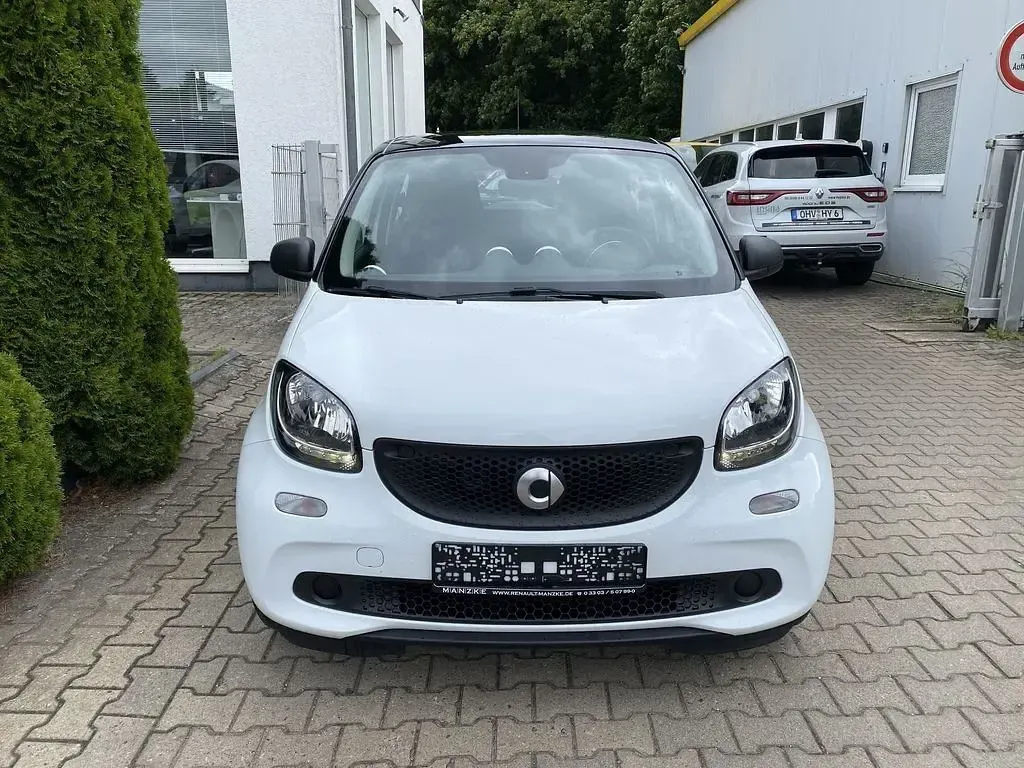Gebraucht Smart ForFour 71 PS (52 kW) 2016 Weiß Kleinwagen