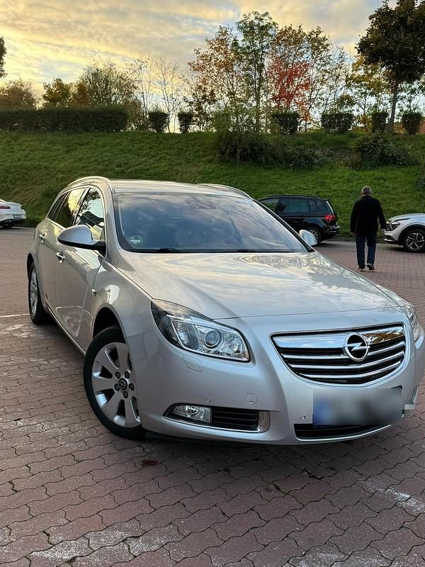 Gebraucht Opel Insignia 160 PS (117 kW) 2011 Silber Kombi