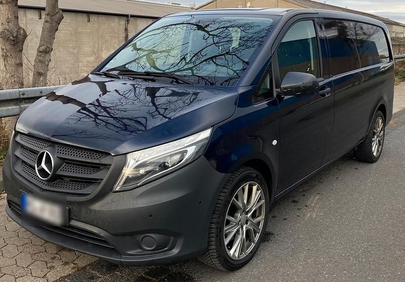 Blau Gebraucht 2017 Mercedes Vito Van | 20.999 € (Superpreis) - Bild 1/4