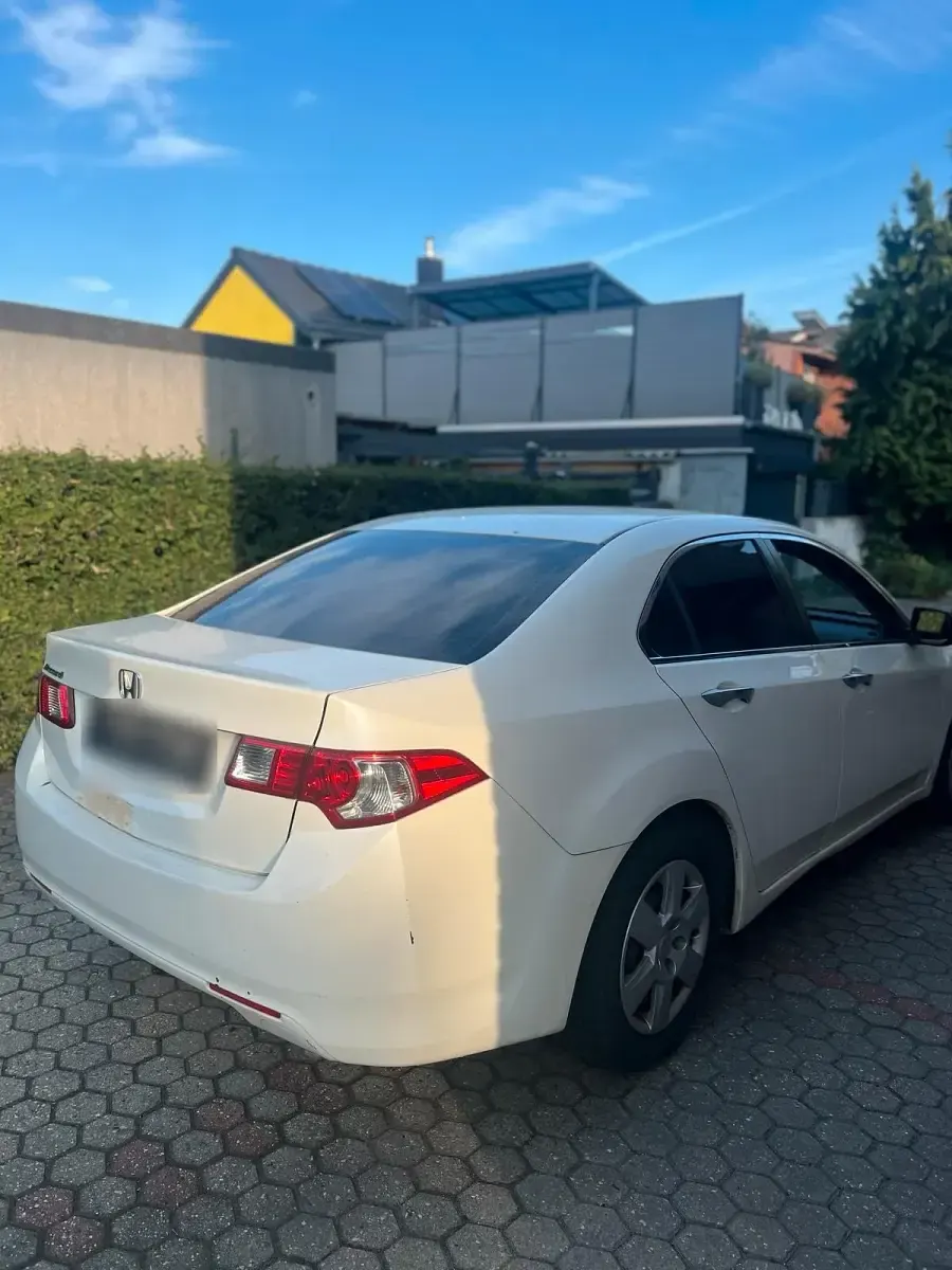 Gebraucht Honda Accord 150 PS (110 kW) 2008 Weiß Limousine