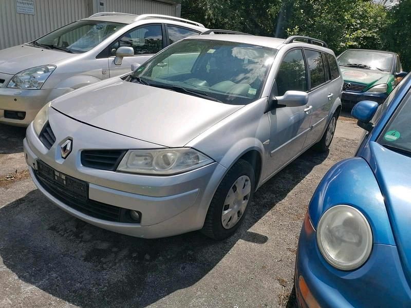 Gebraucht Renault Mégane GrandTour 131 PS (96 kW) 2007 Silber Kombi