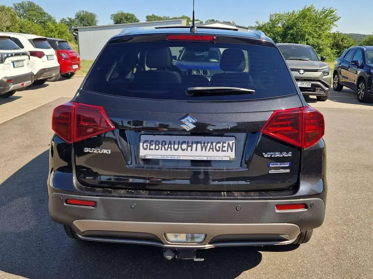 Gebraucht Suzuki Vitara Comfort+ 129 PS (94 kW) 2024 Sphere blue pearl SUV