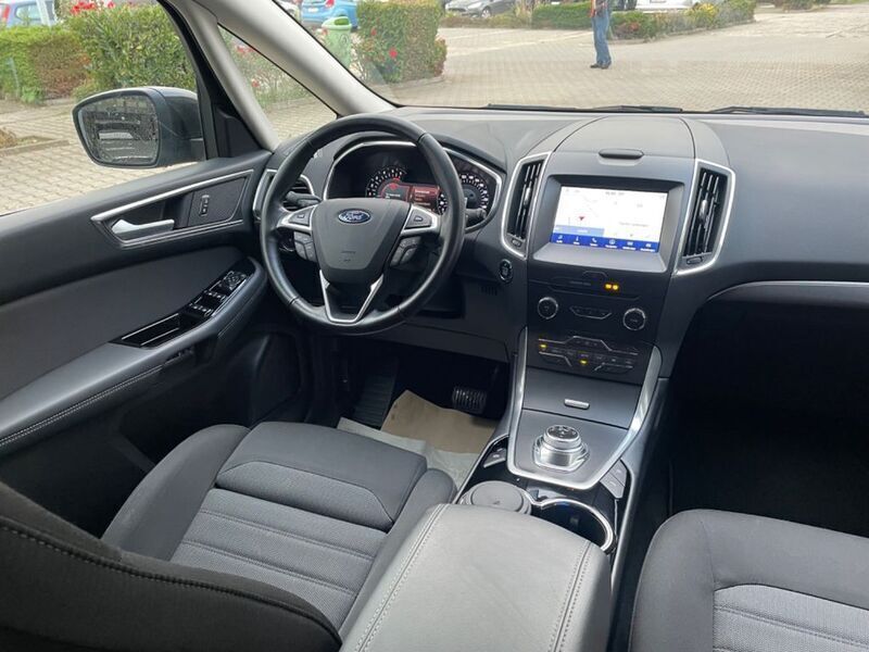 Gebraucht Ford S-MAX Titanium 190 PS (139 kW) 2021 Schwarz Van / Kleinbus