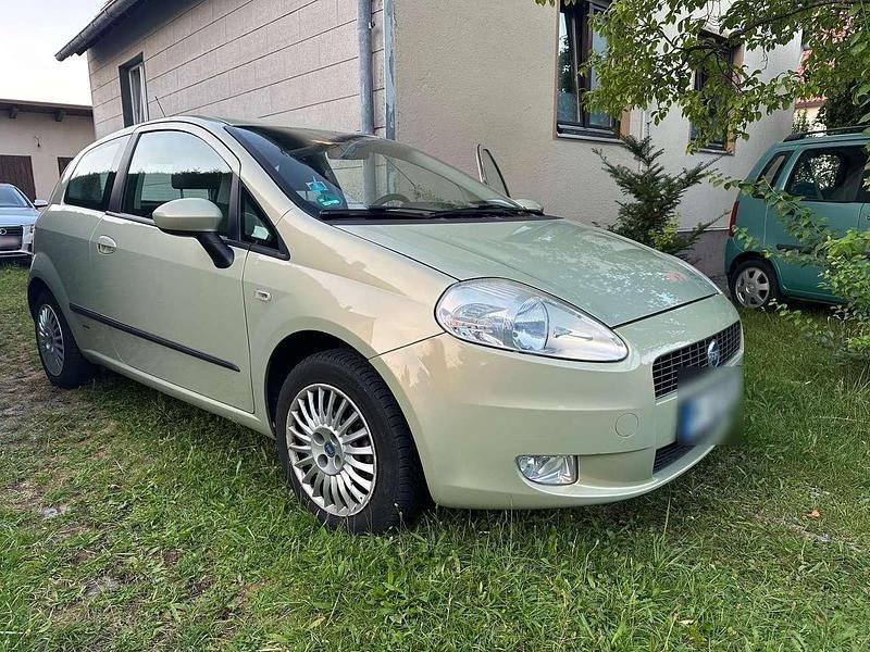 Beige Gebraucht 2006 Fiat Grande Punto Active Kleinwagen | 3.499 € (Etwas zu teuer) - Bild 1/4