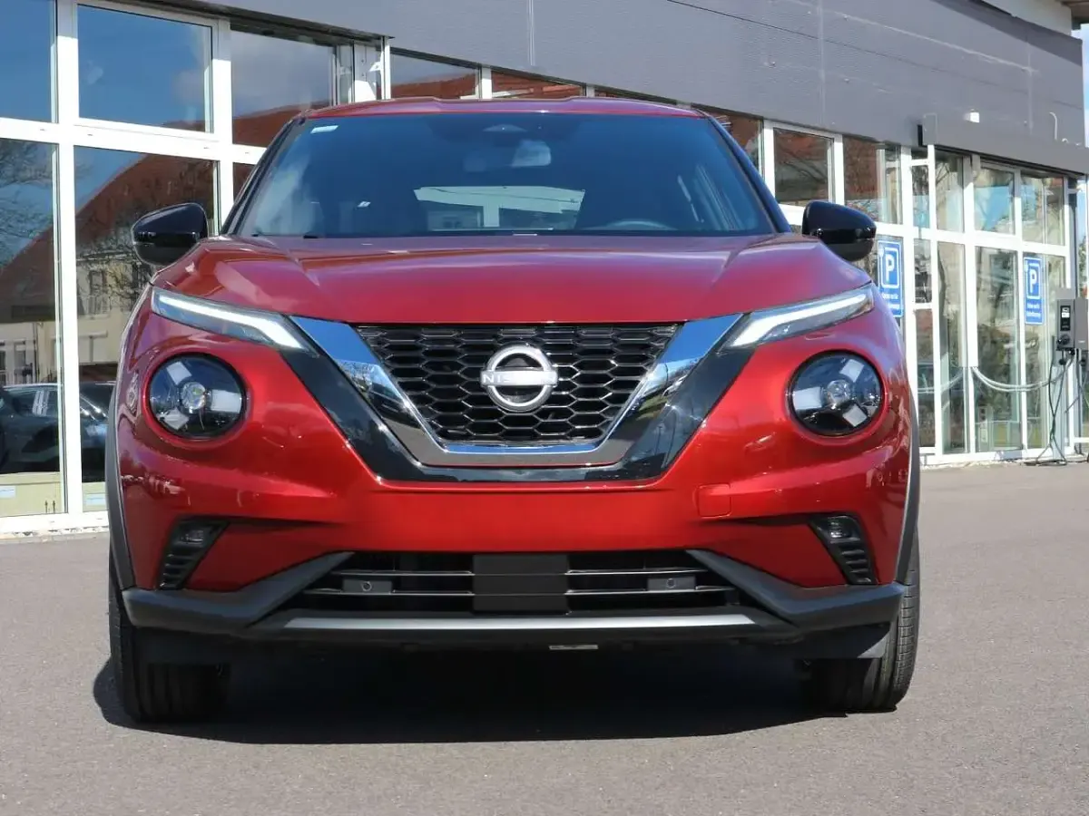 Neu Nissan Juke N-Connecta 114 PS (83 kW) 2025 Fuji sunset red SUV