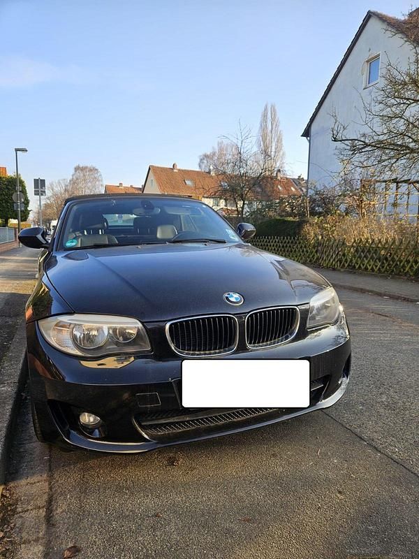 Gebraucht BMW 120 Cabriolet 140 PS (102 kW) 2011 Schwarz Cabrio
