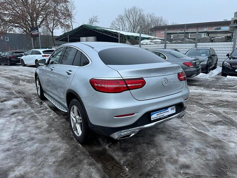 Gebraucht Mercedes GLC220 AMG line 170 PS (125 kW) 2018 Iridiumsilber  metalliclack Coupé