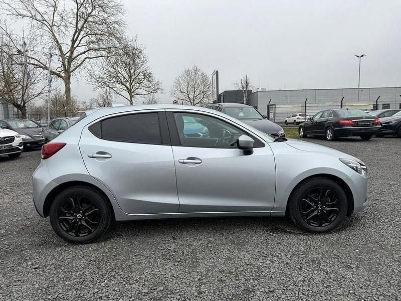 Gebraucht Mazda 2 Kizoku 90 PS (66 kW) 2019 Silber Kleinwagen