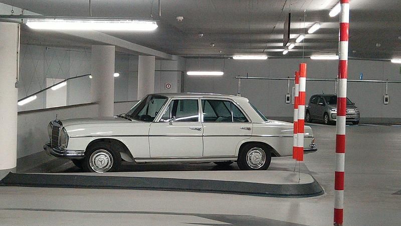 Gebraucht Mercedes S250 150 PS (110 kW) 1966 Weiß Limousine