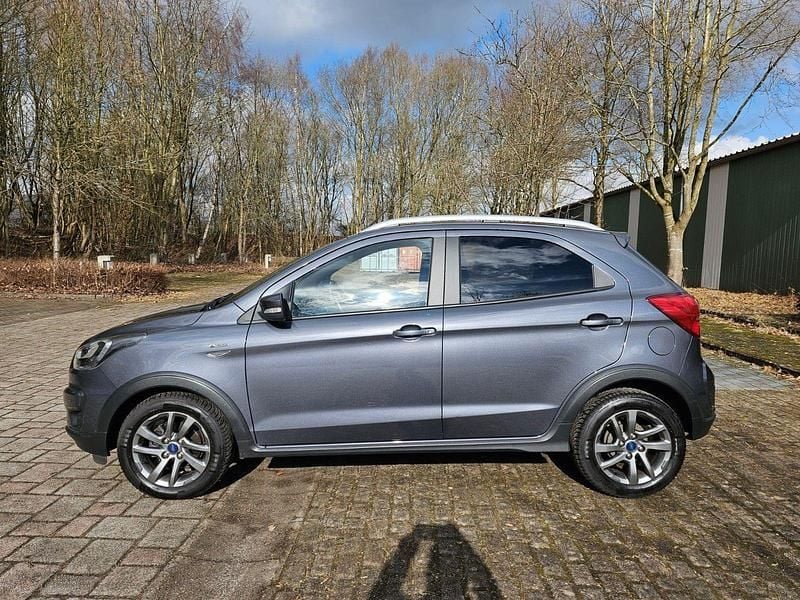 Gebraucht Ford Ka Plus Active 86 PS (63 kW) 2019 Grau Kleinwagen