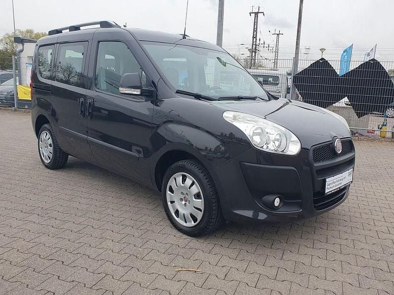 Gebraucht Fiat Doblò Dynamic 95 PS (69 kW) 2011 Schwarz Van / Kleinbus