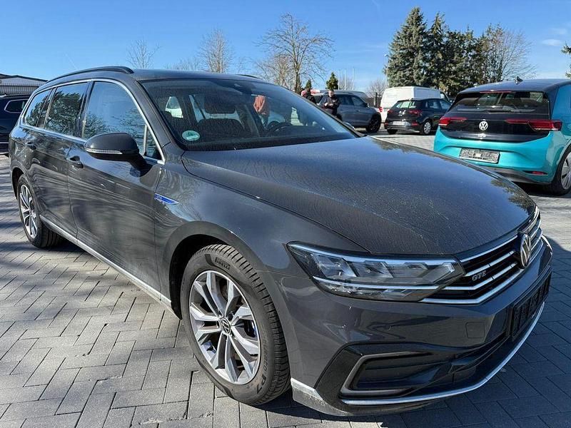 Gebraucht VW Passat GTE 218 PS (160 kW) 2021 Grau Kombi
