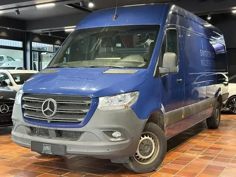 Gebraucht Mercedes Sprinter 170 PS (125 kW) 2024 Blau Van