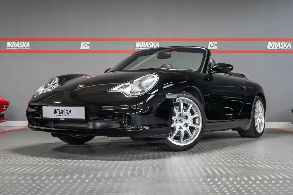 Usata Porsche 911 Carrera 4 320 CV (235 kW) 2001 Nero Cabrio