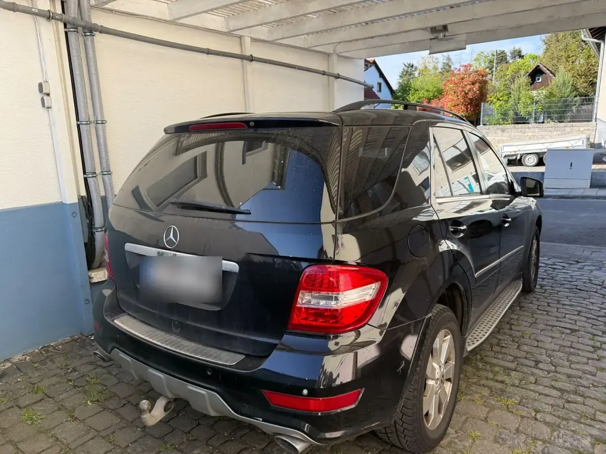 Gebraucht Mercedes ML450 306 PS (225 kW) 2010 Schwarz SUV