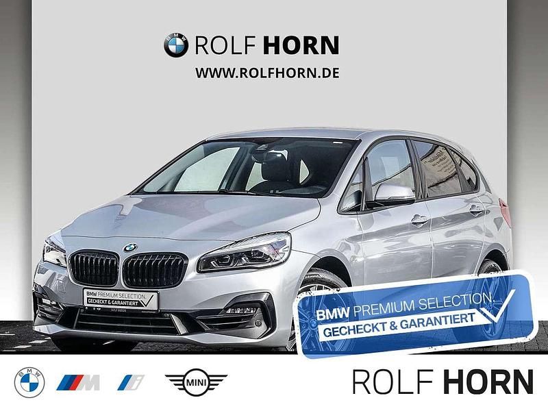 Gebraucht BMW 220 Active Tourer Sport Line 178 PS (130 kW) 2022 Glaciersilber metallic Van / Kleinbus