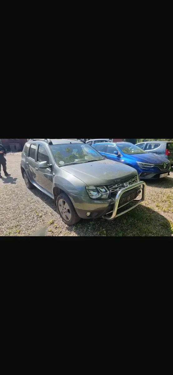 Gebraucht Dacia Duster 125 PS (91 kW) 2015 Grau SUV