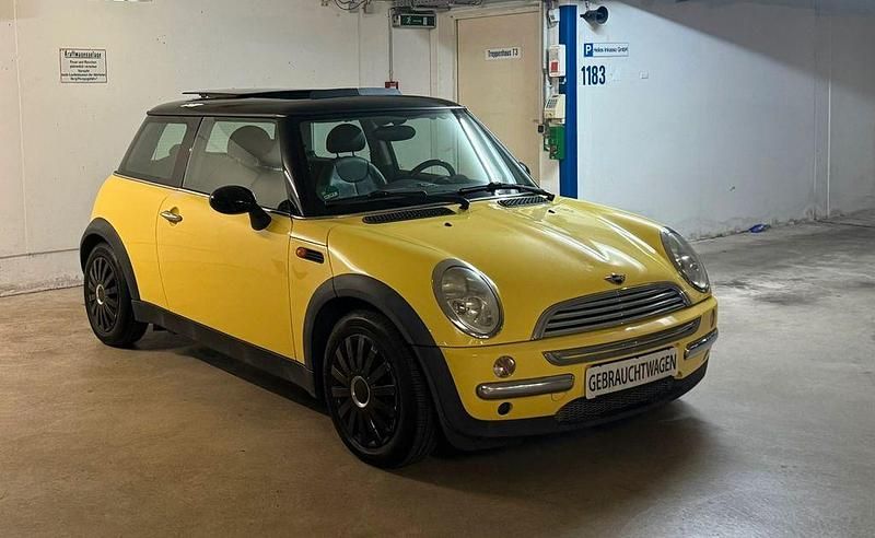 Second-hand Mini Cooper 116 CP (85 kW) 2002 Galben Hatchback