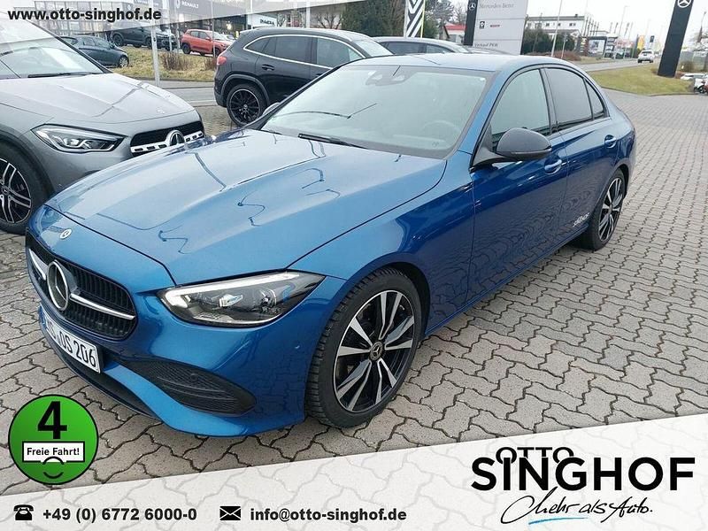 Lack spektralblau (metallic) Gebraucht 2022 Mercedes C300 Avantgarde Limousine | 35.990 € (Superpreis) - Bild 1/4