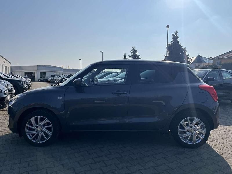 Gebraucht Suzuki Swift Comfort 83 PS (61 kW) 2023 Weiß Kleinwagen