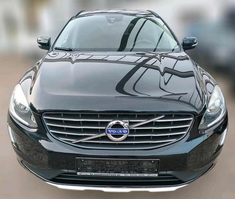 Gebraucht Volvo XC60 181 PS (133 kW) 2015 Schwarz SUV