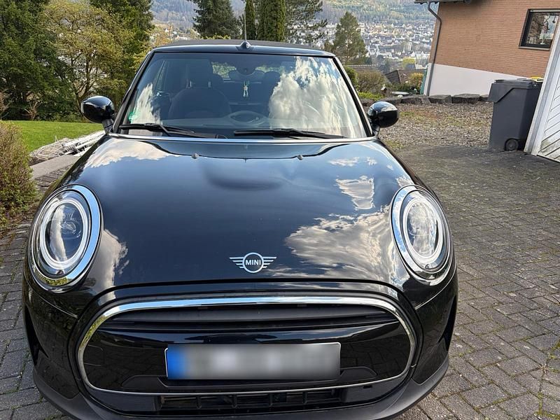 Second-hand Mini ONE 102 CP (75 kW) 2021 Negru Hatchback