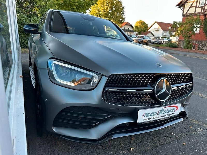 Grau Gebraucht 2020 Mercedes GLC220 AMG Coupé | 47.799 € (Etwas zu teuer) - Bild 1/4