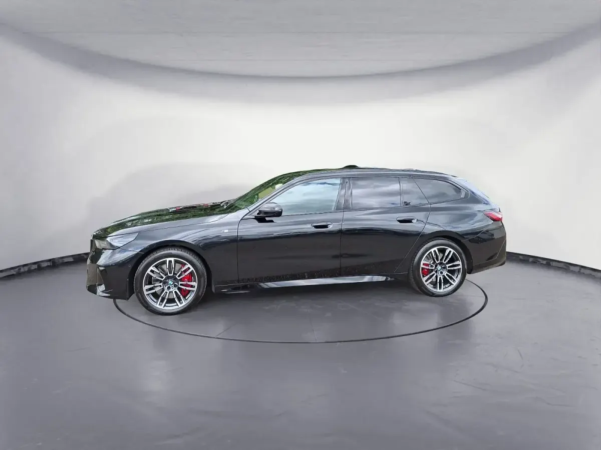 Gebraucht BMW 540 M Sport 303 PS (222 kW) 2025 Kombi