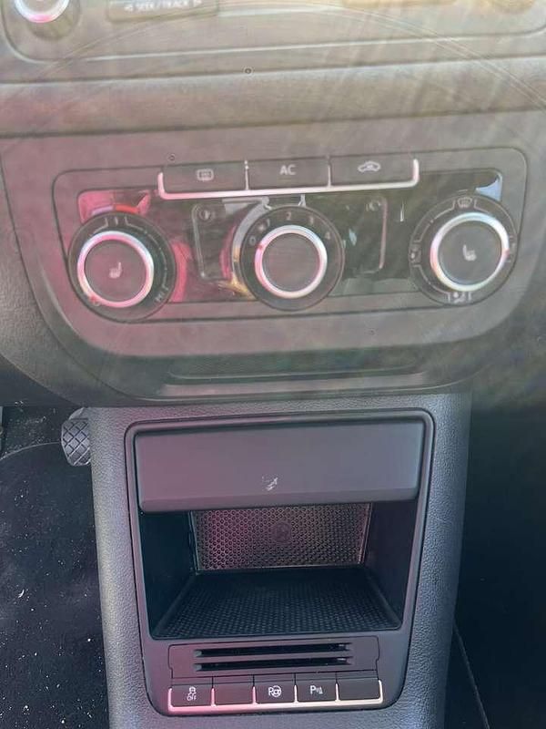 Gebraucht VW Golf VI Team 122 PS (89 kW) 2011 Schwarz Kleinwagen