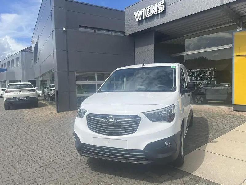 Kaolin weiß Gebraucht 2024 Opel Combo-e Life Van / Kleinbus | 29.900 € (Teuer) - Bild 1/4