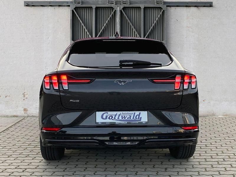Gebraucht Ford Mustang Mach-E 258 kW (351 PS) 2022 Dark matter/starlight gray SUV