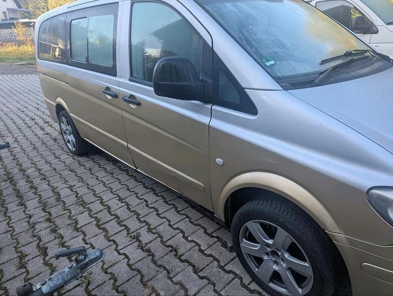 Gebraucht 2025 Mercedes Vito Van / Kleinbus | 4.499 € - Bild 1/4