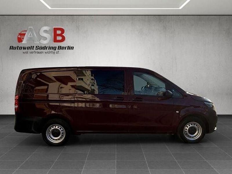 Gebraucht Mercedes Vito 163 PS (119 kW) 2018 Rot Van